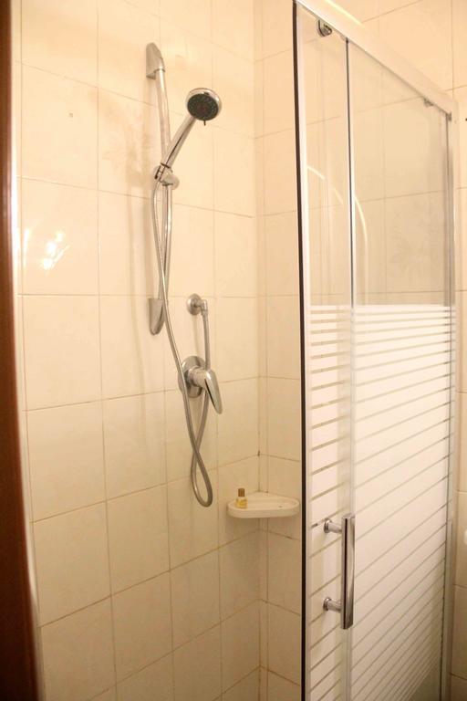 Hotel Cristal Bari Bagian luar foto