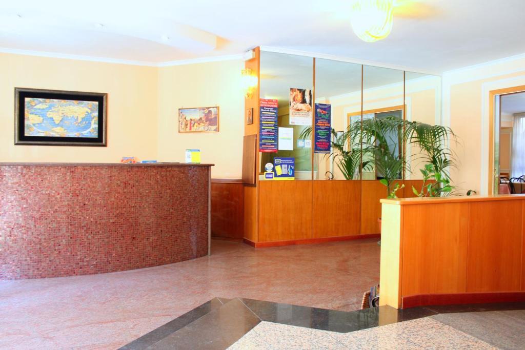 Hotel Cristal Bari Bagian luar foto