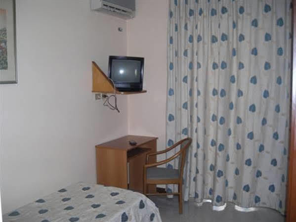 Hotel Cristal Bari Bagian luar foto